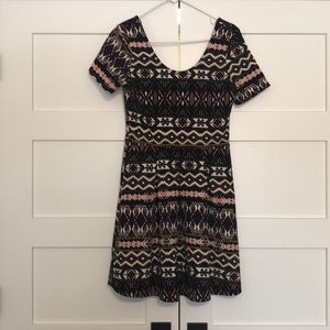 Short sleeve dress
